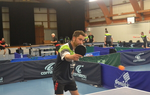 UNE RENCONTRE TRES SERREE