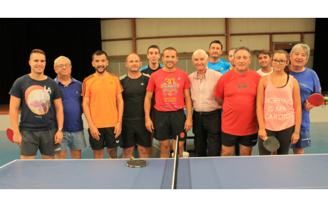 UNE DOUZAINE DE PONGISTE POUR LA REPRISE.